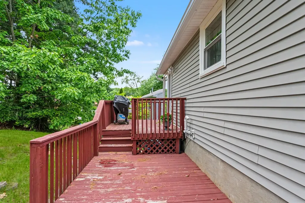 6 Killian Drive Nashua NH 03062-3717