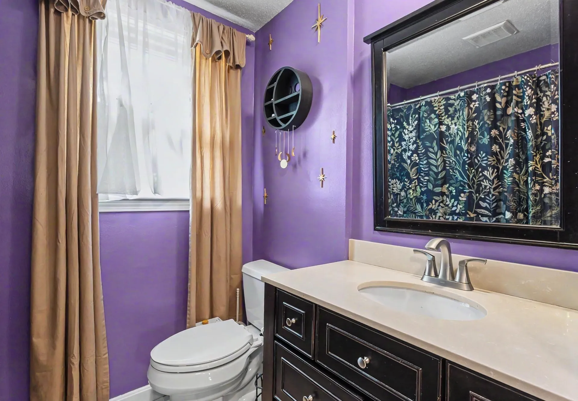 6 Killian Drive Nashua NH 03062-3717