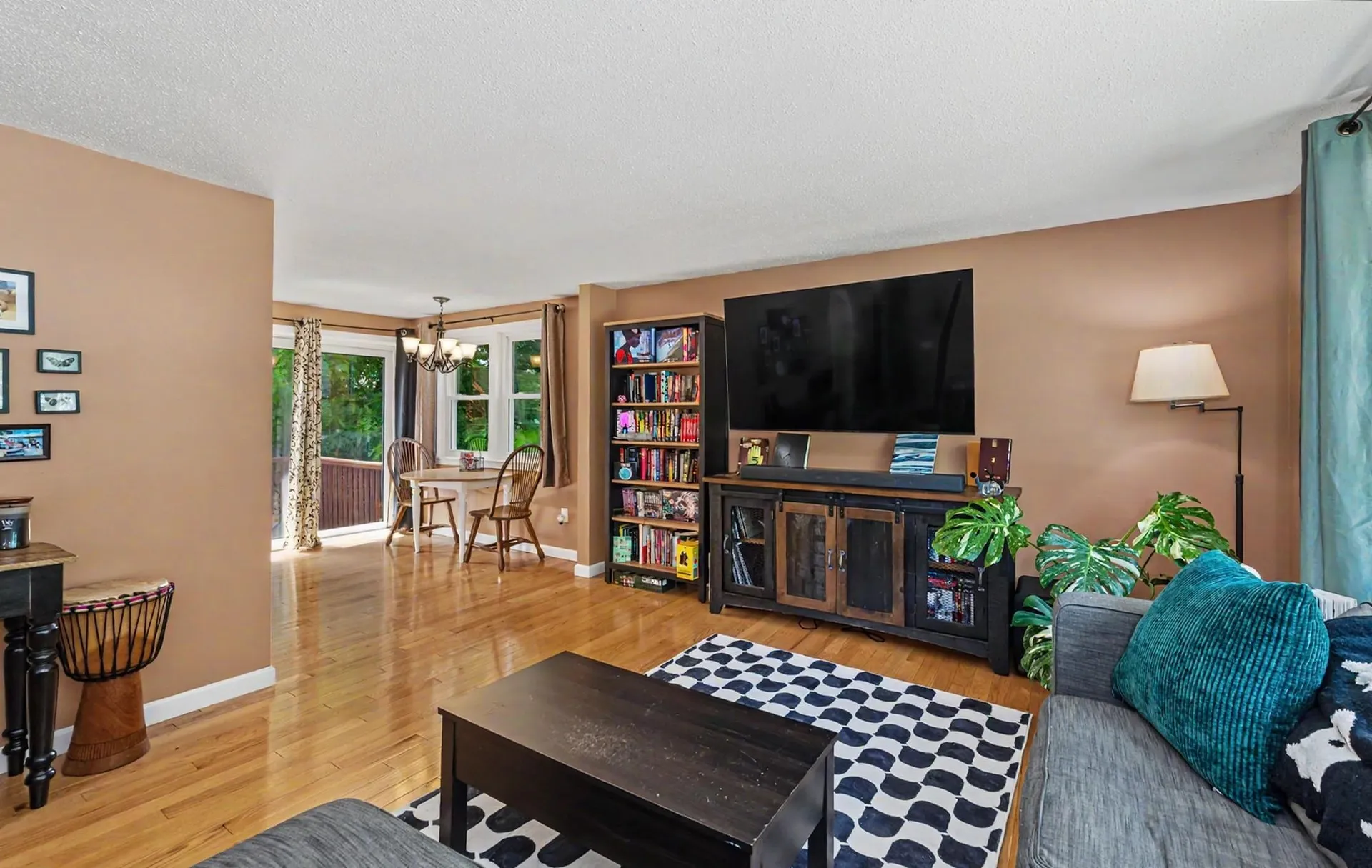 6 Killian Drive Nashua NH 03062-3717