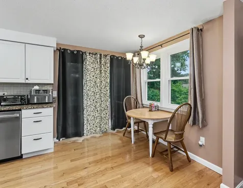 6 Killian Drive Nashua NH 03062-3717