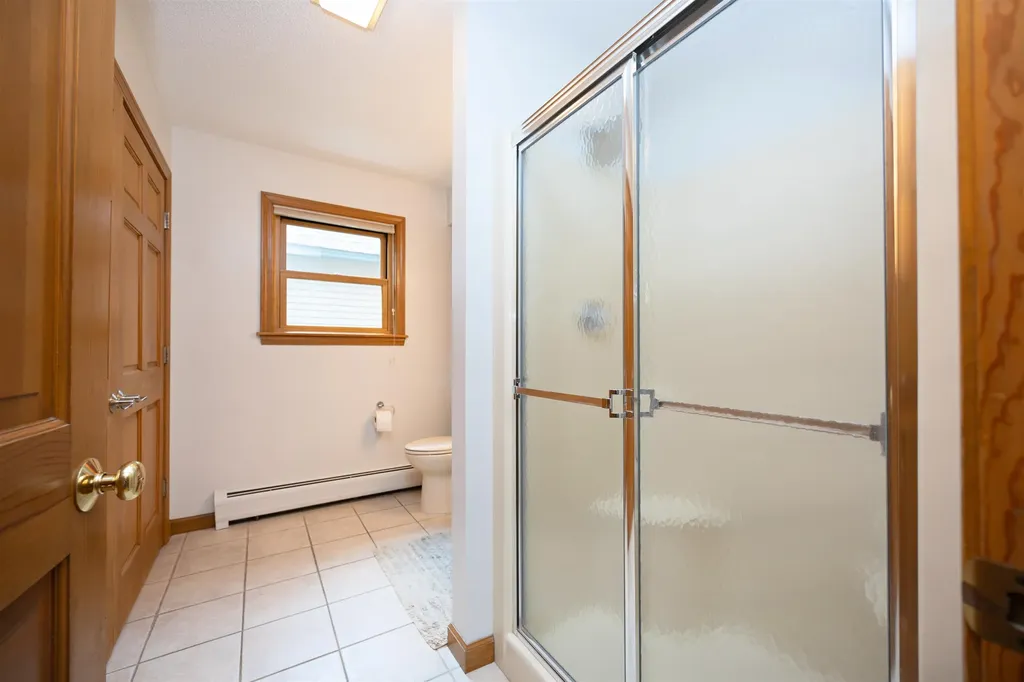 80 Mckinley Drive Barnet VT 05821