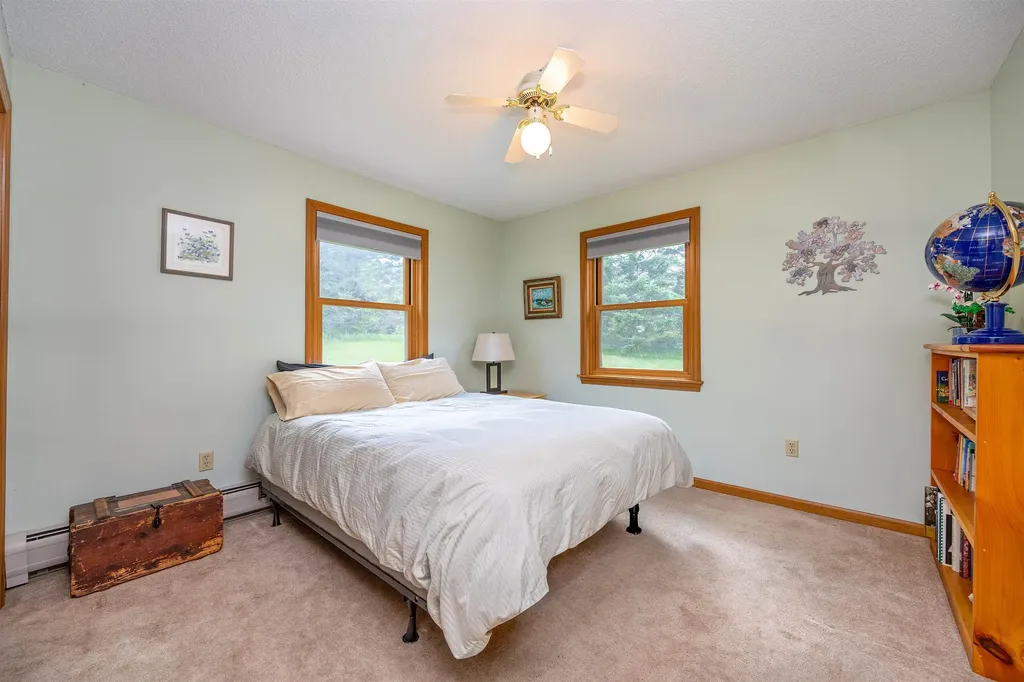 80 Mckinley Drive Barnet VT 05821