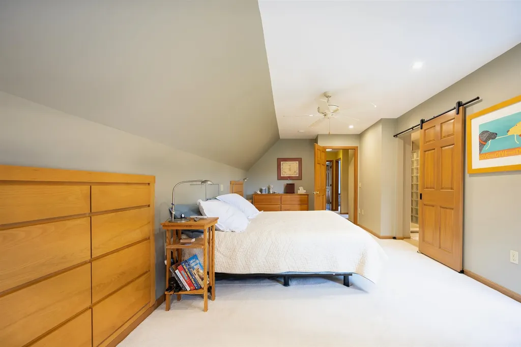 80 Mckinley Drive Barnet VT 05821