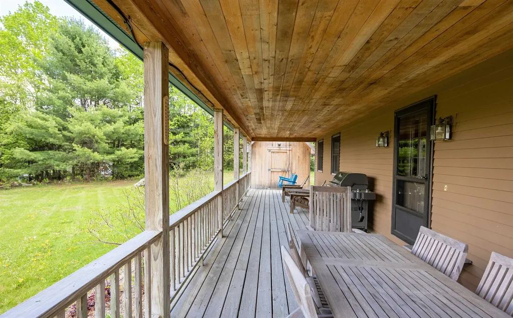 80 Mckinley Drive Barnet VT 05821