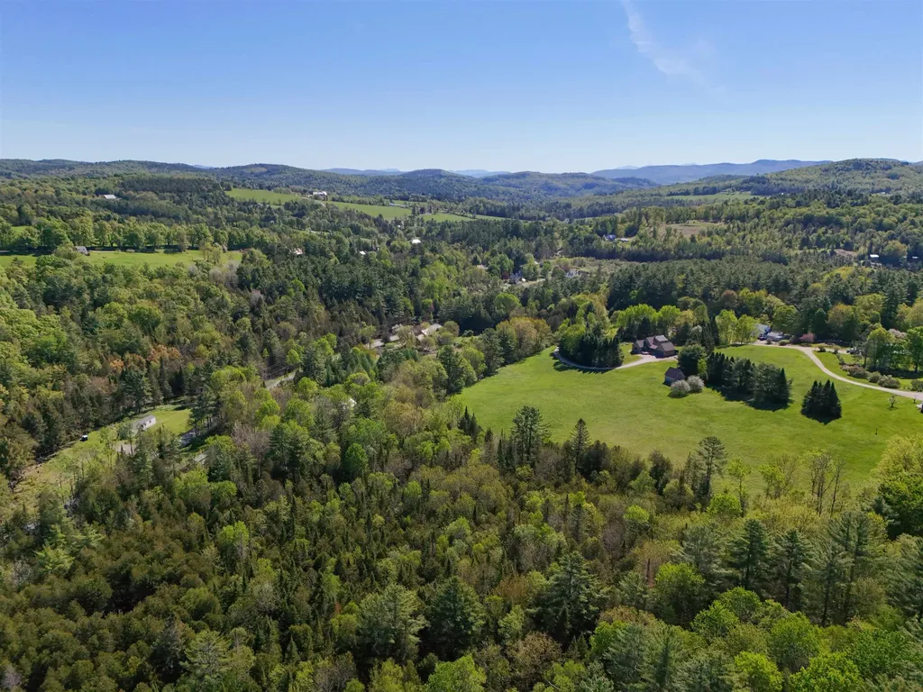 80 Mckinley Drive Barnet VT 05821