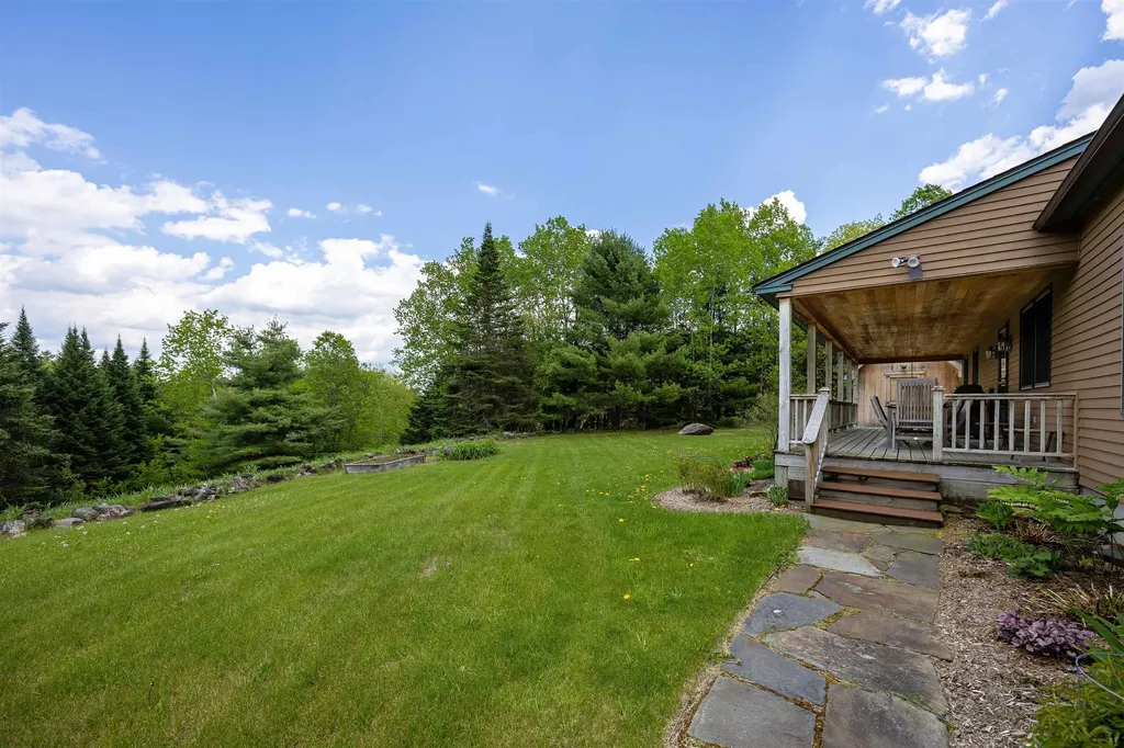 80 Mckinley Drive Barnet VT 05821