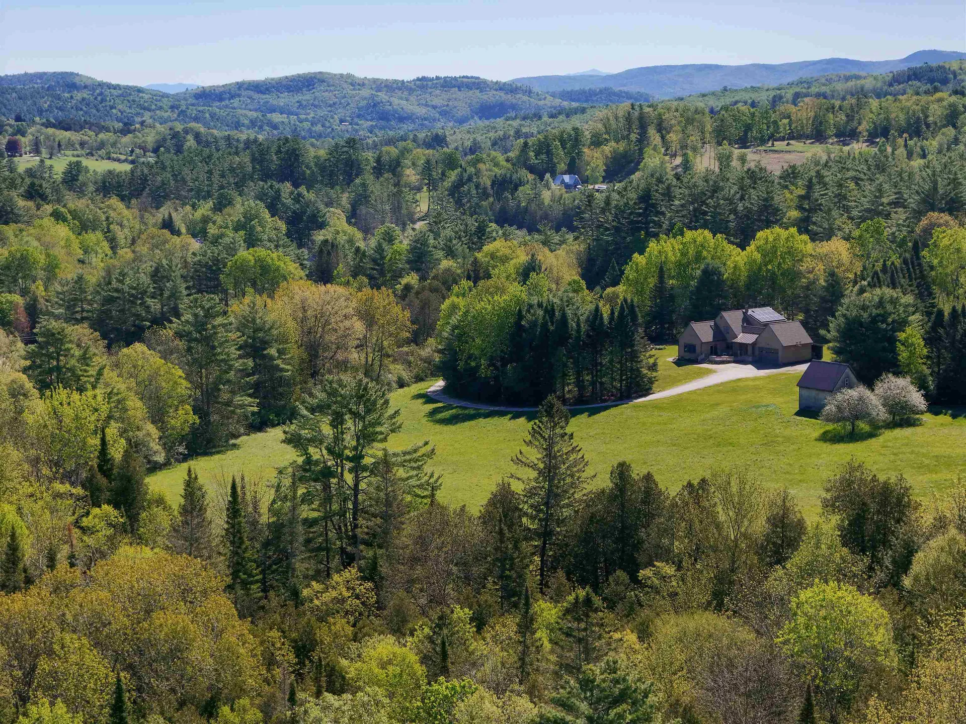 80 Mckinley Drive Barnet VT 05821