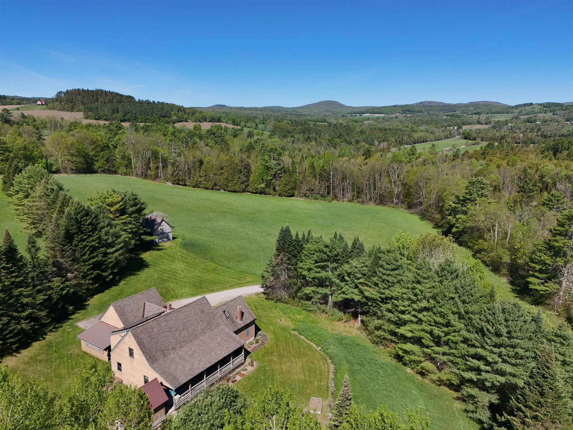 80 Mckinley Drive Barnet VT 05821