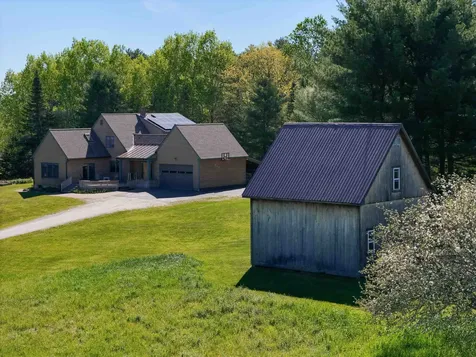 80 Mckinley Drive Barnet VT 05821