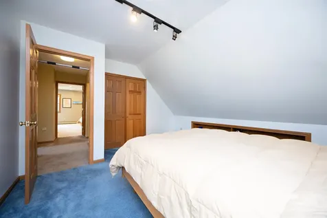 80 Mckinley Drive Barnet VT 05821