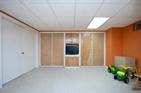 80 Mckinley Drive Barnet VT 05821
