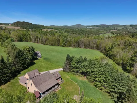 80 Mckinley Drive Barnet VT 05821