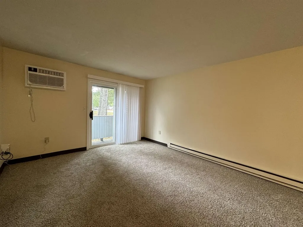 131 Eastern Avenue Manchester NH 03104