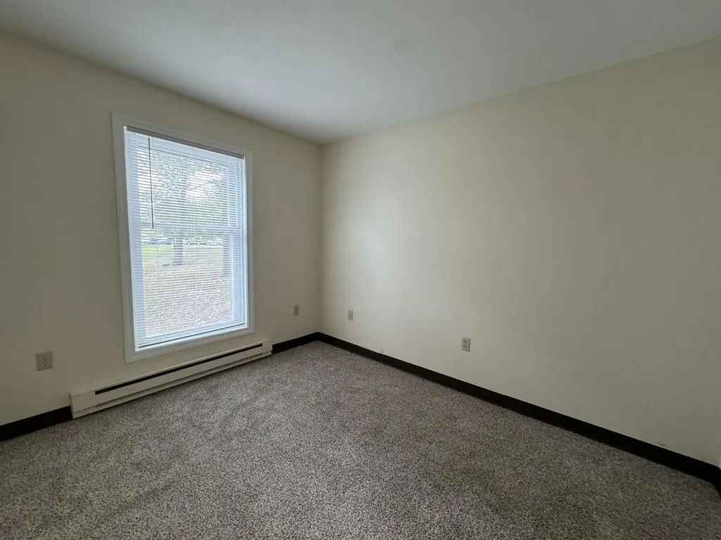 131 Eastern Avenue Manchester NH 03104