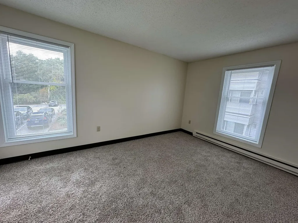 131 Eastern Avenue Manchester NH 03104