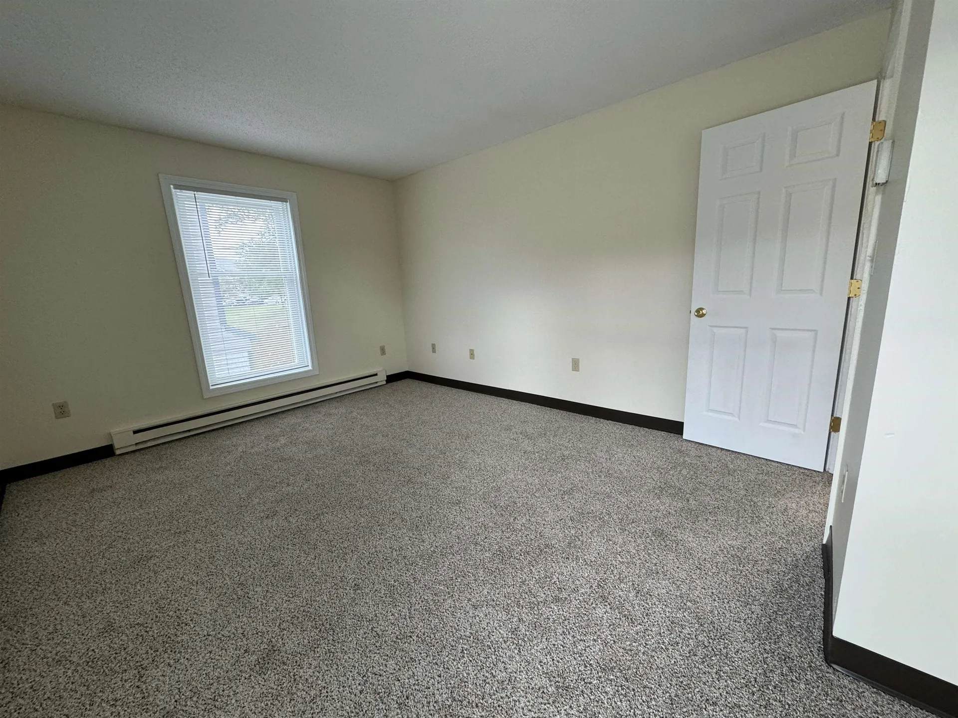 131 Eastern Avenue Manchester NH 03104