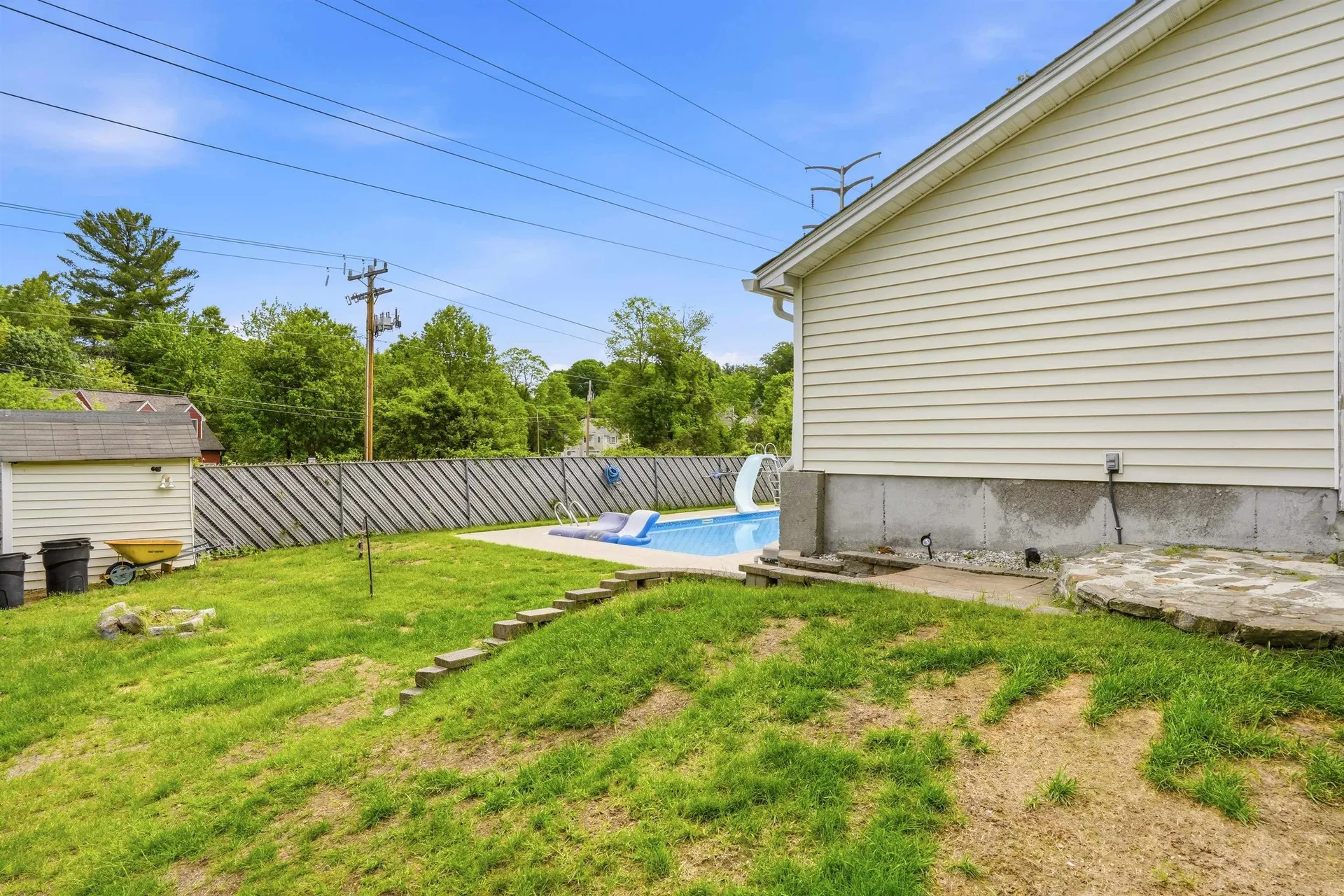 10 Timberline Drive Nashua NH 03062