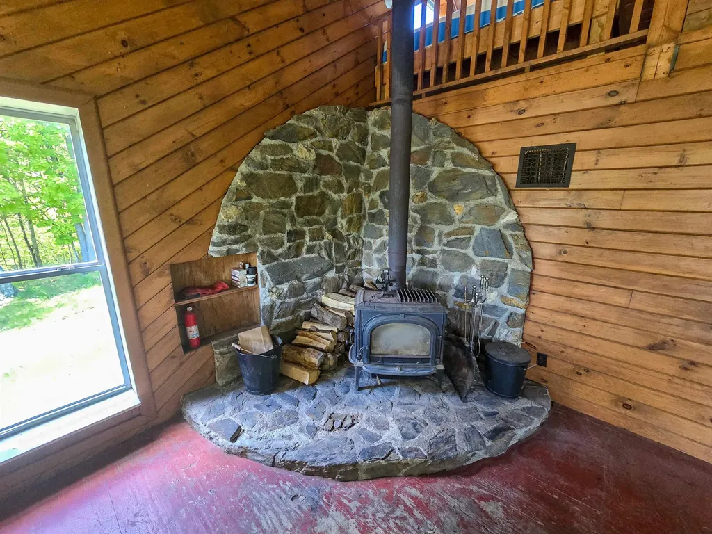 990 Daniels West Road Albany VT 05820