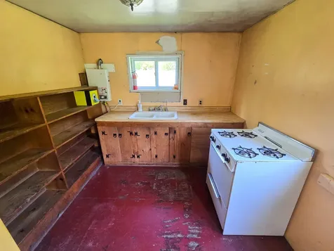 990 Daniels West Road Albany VT 05820