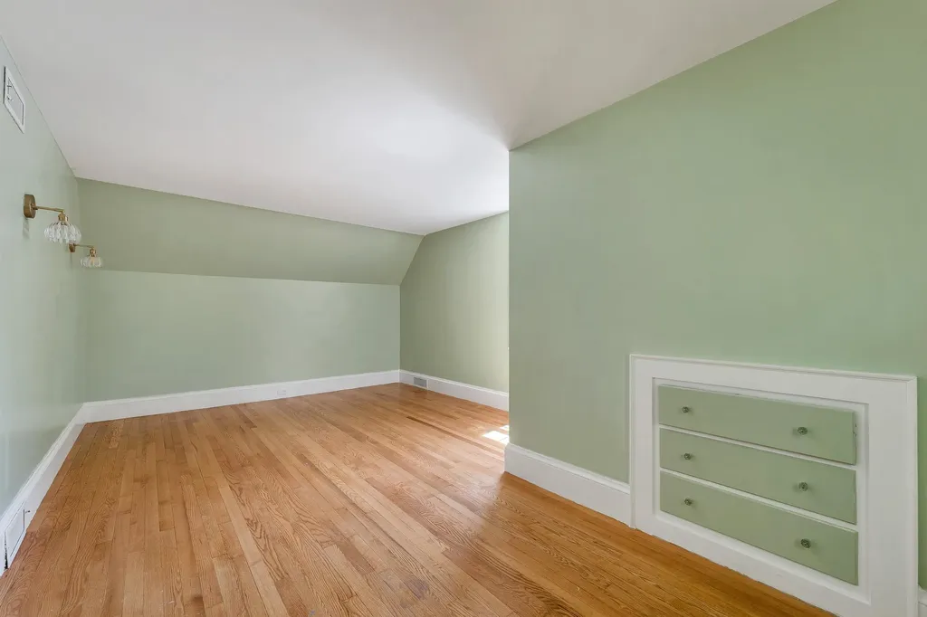 60 Holman Street Laconia NH 03246