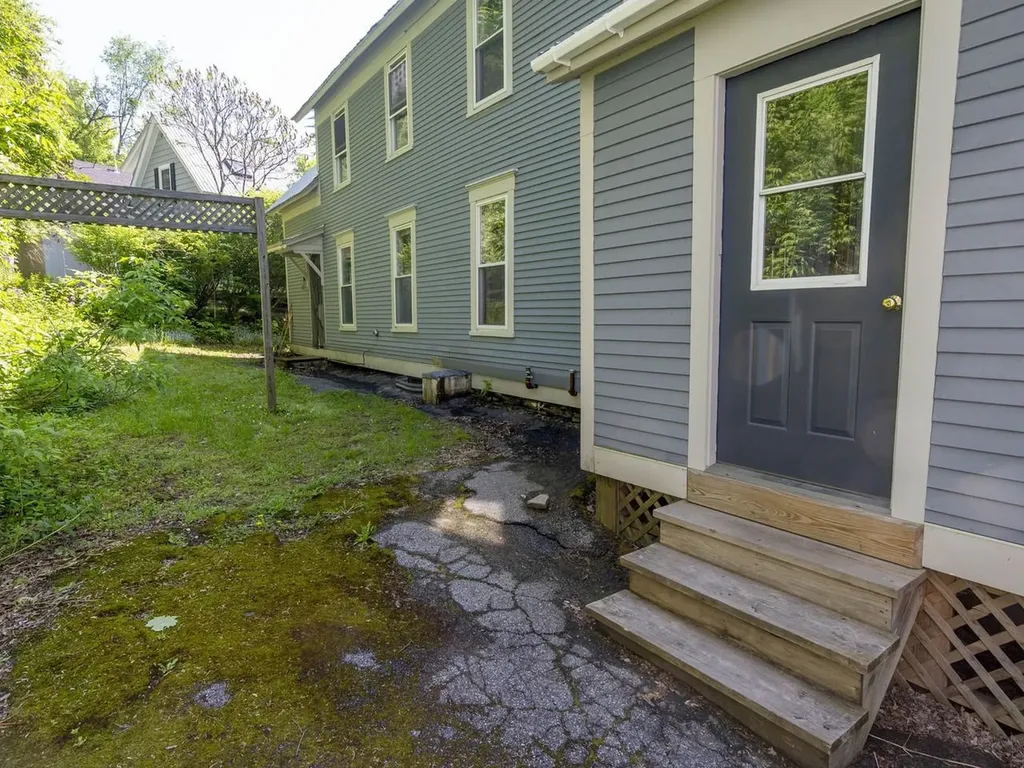 7 Charles Street Montpelier VT 05602