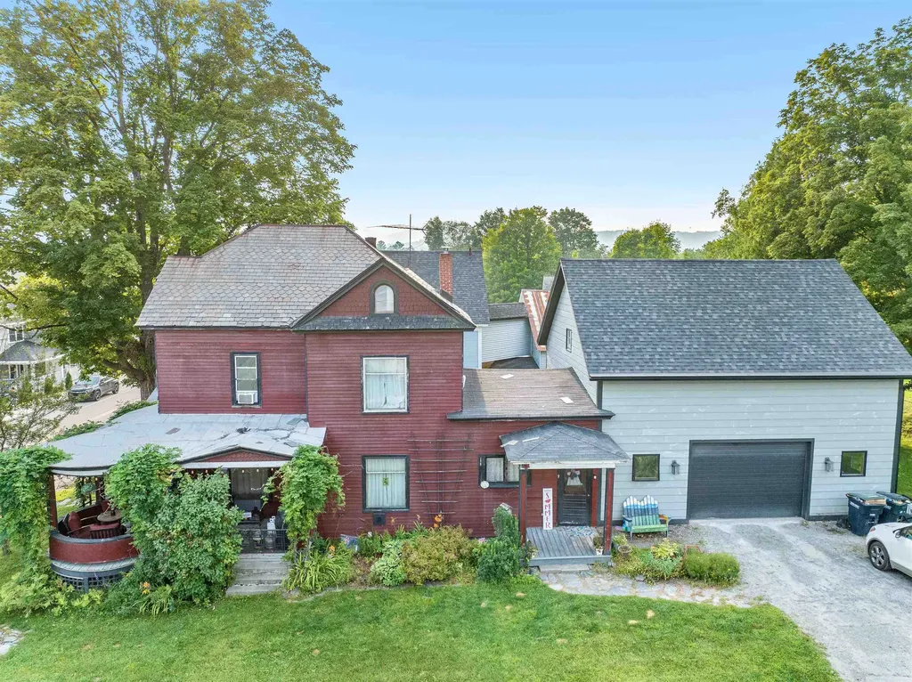 9 Brooklyn Street Morristown VT 05661