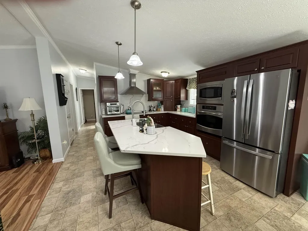 97 Fordway Extension Derry NH 03038