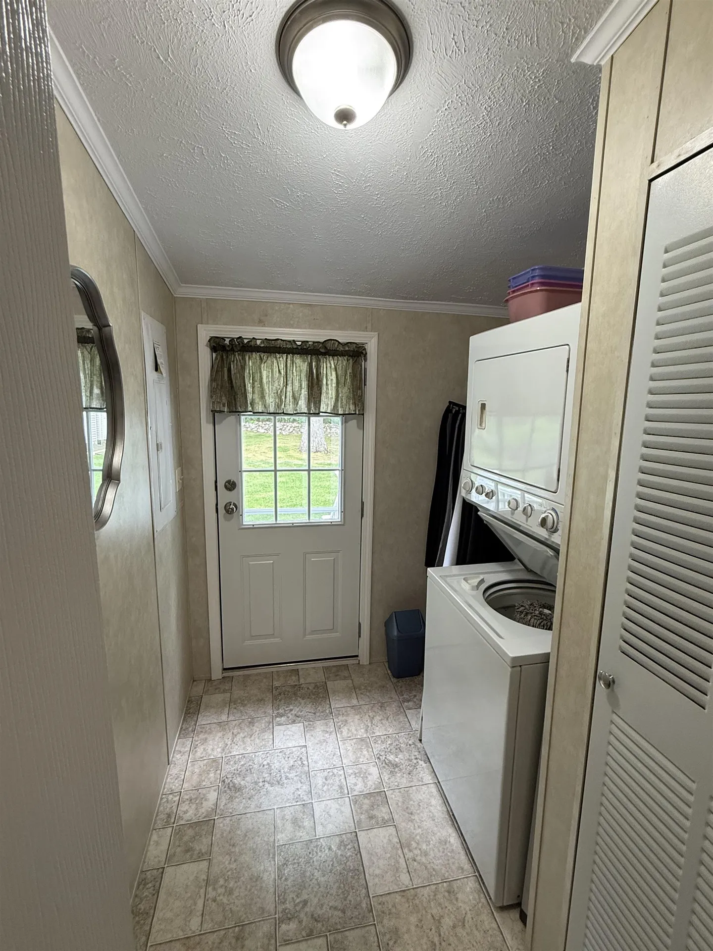 97 Fordway Extension Derry NH 03038
