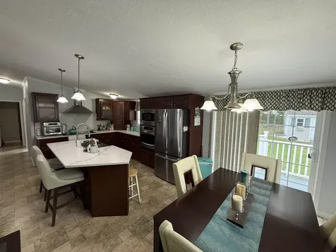 97 Fordway Extension Derry NH 03038