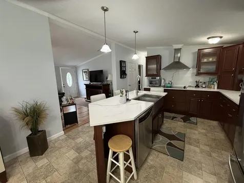 97 Fordway Extension Derry NH 03038