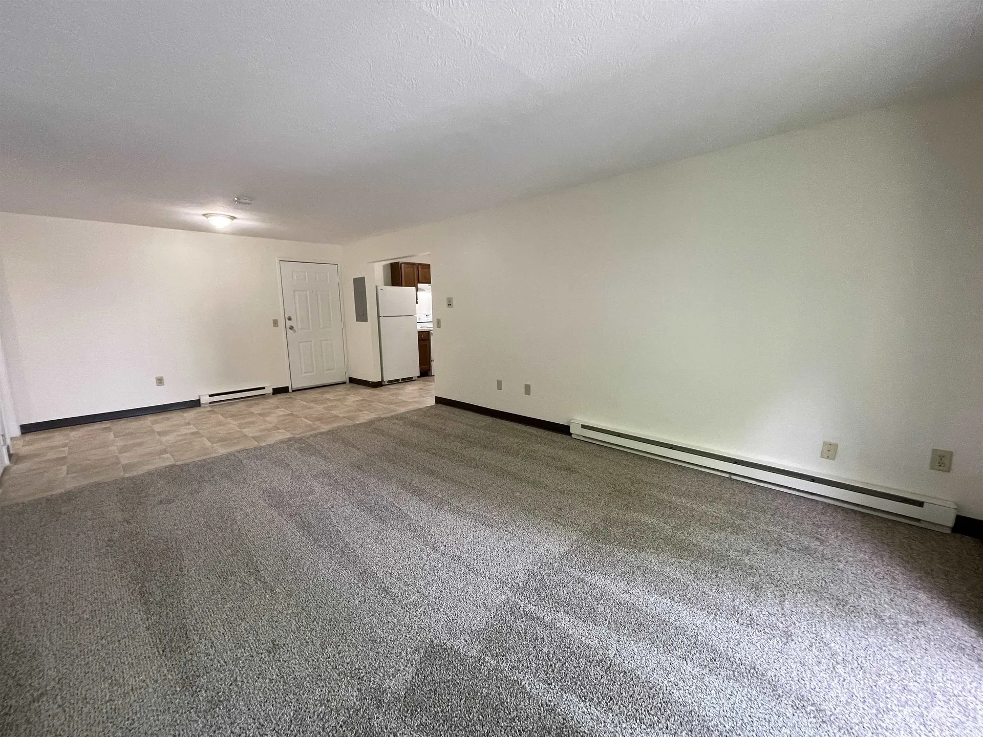 11 Railroad Avenue Derry NH 03038