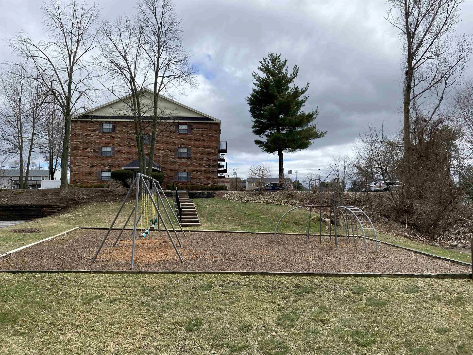 11 Railroad Avenue Derry NH 03038