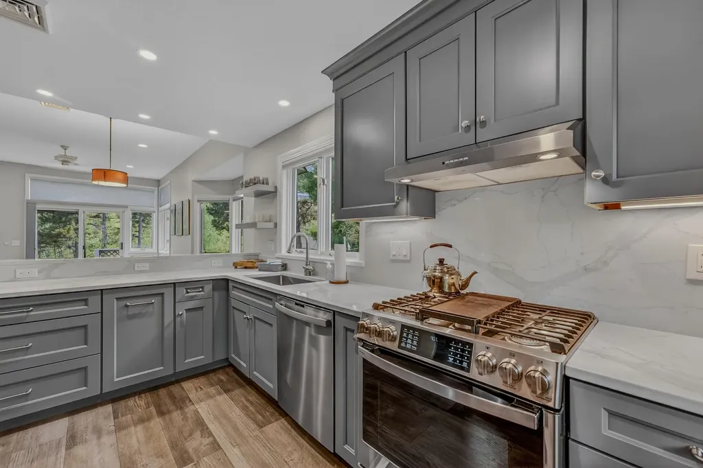 62 Fairway Drive Carroll NH 03575