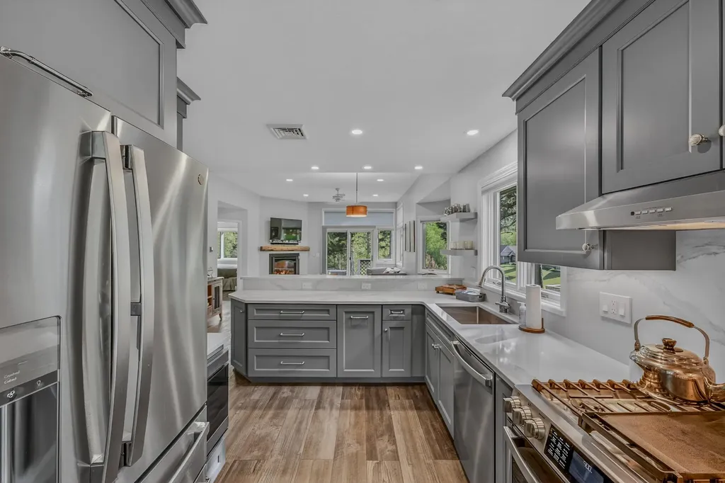 62 Fairway Drive Carroll NH 03575
