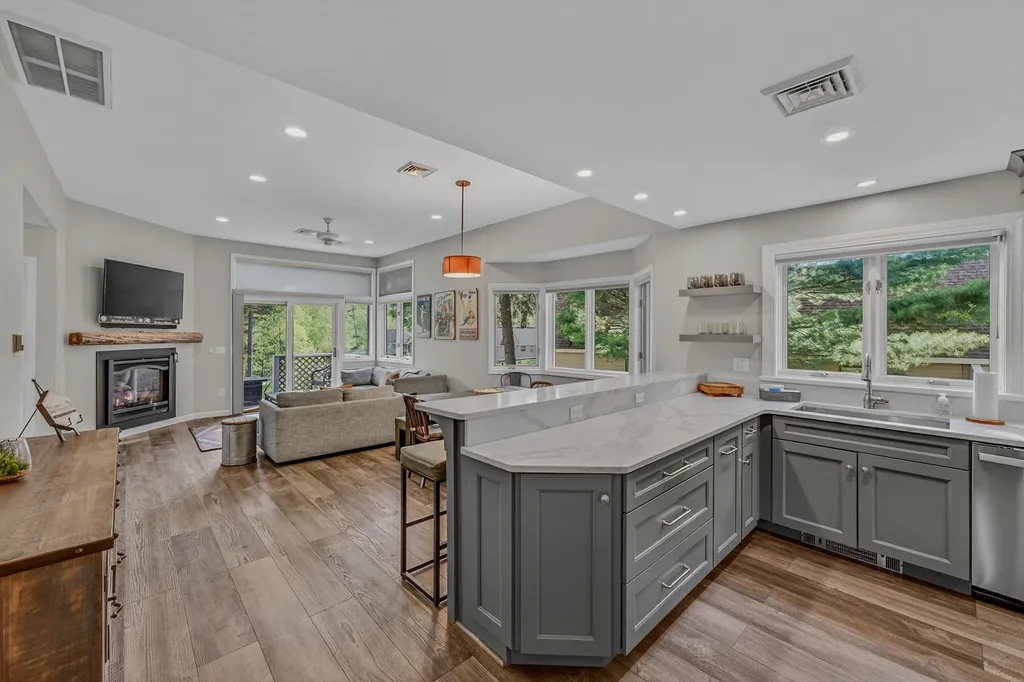 62 Fairway Drive Carroll NH 03575