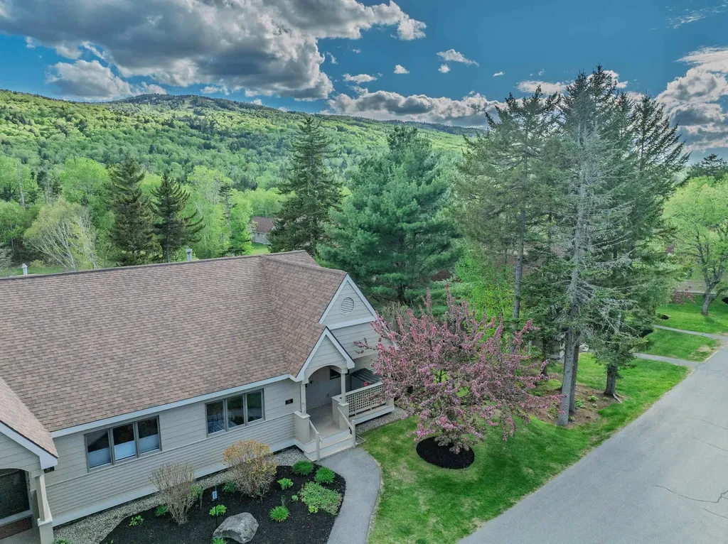 62 Fairway Drive Carroll NH 03575