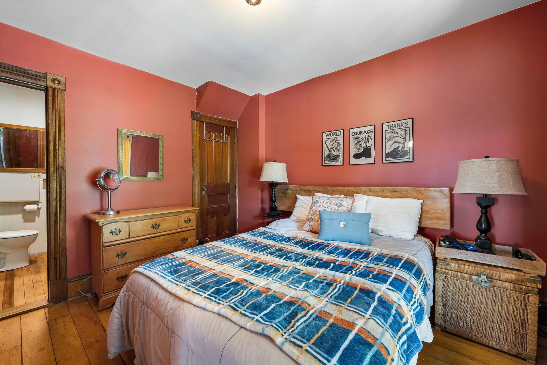 27 Inn Road Charlotte VT 05445