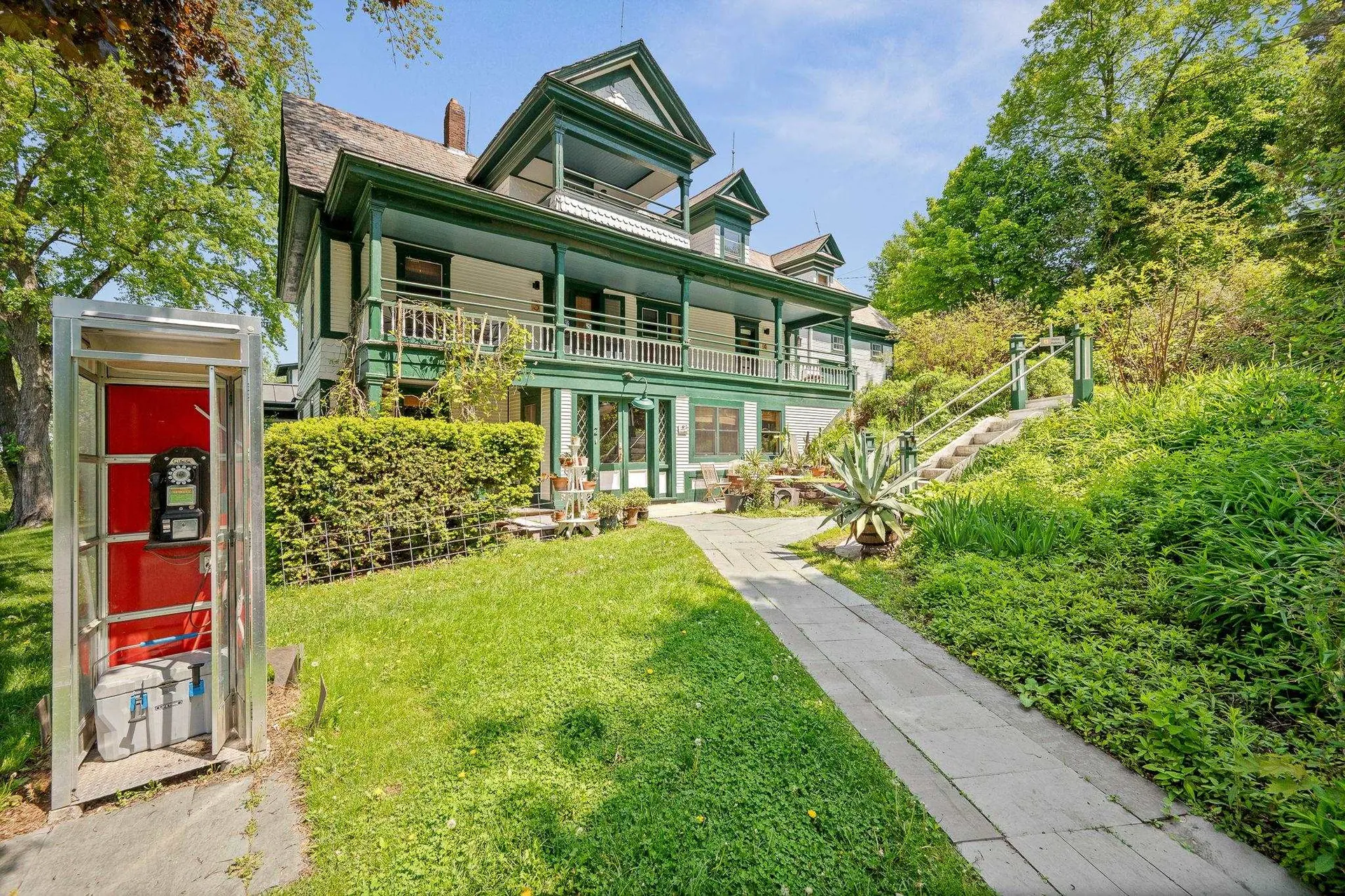 27 Inn Road Charlotte VT 05445