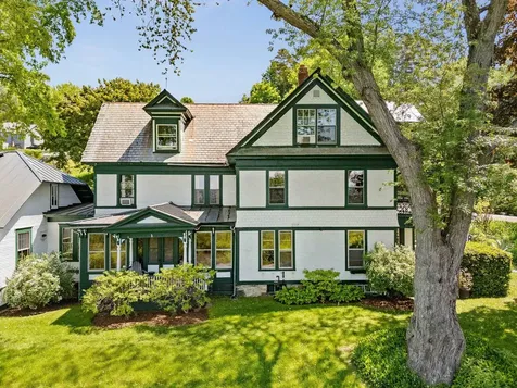 27 Inn Road Charlotte VT 05445