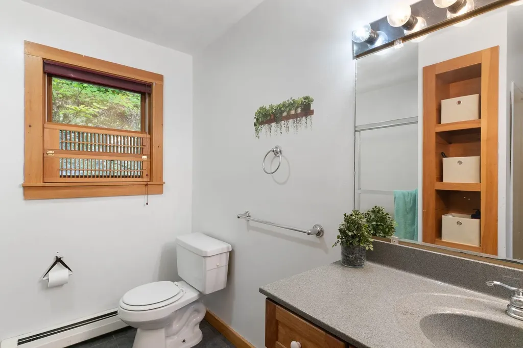 25-27 Gingko Lane Brattleboro VT 05301