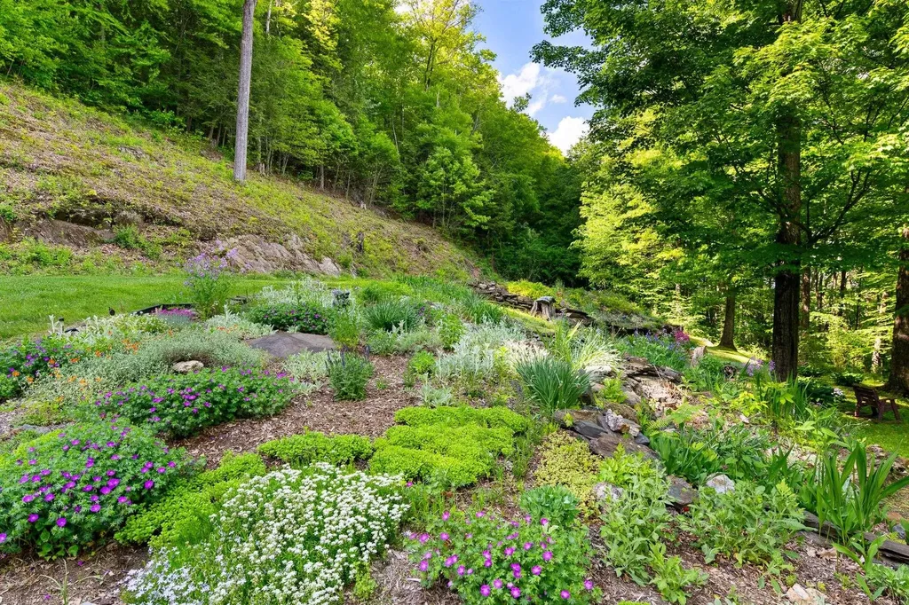 25-27 Gingko Lane Brattleboro VT 05301