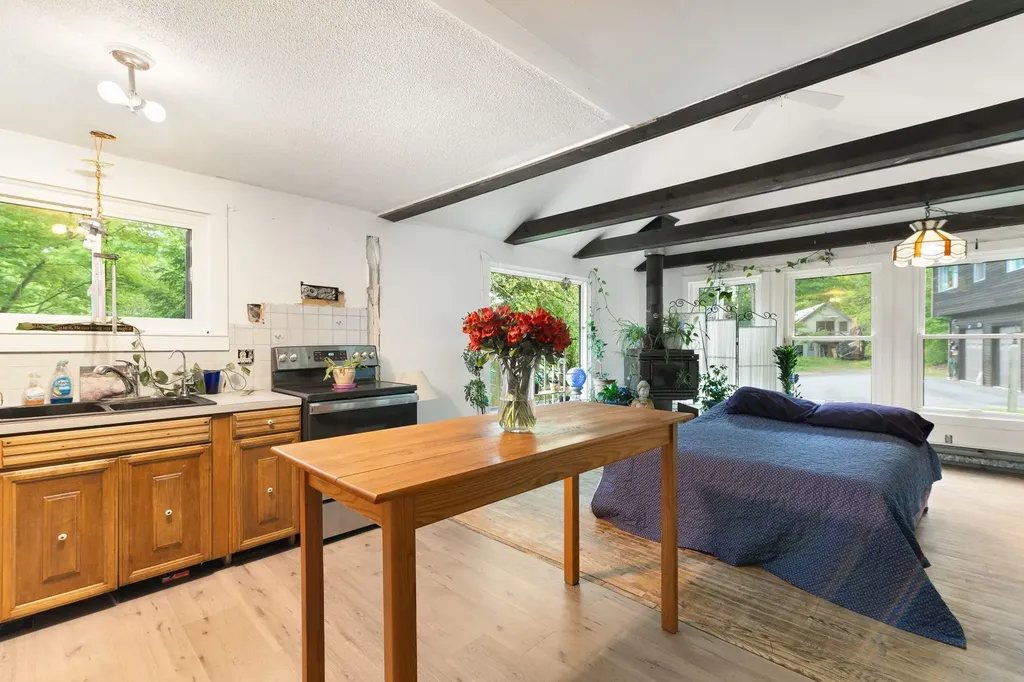 25-27 Gingko Lane Brattleboro VT 05301