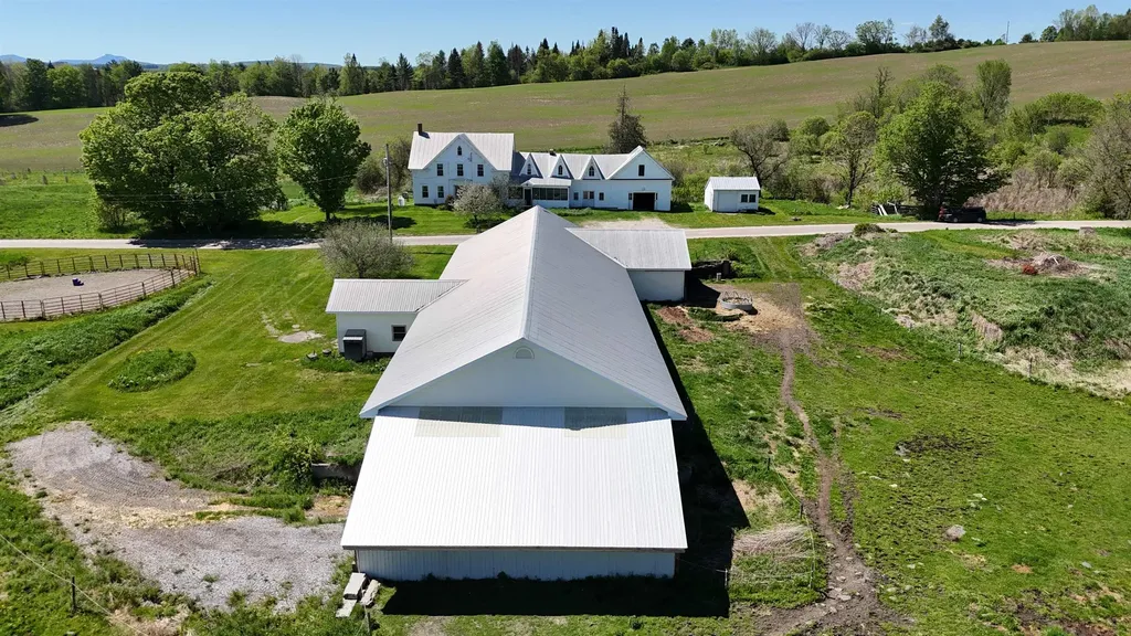 1388 Taylor Farm Road Marshfield VT 05668