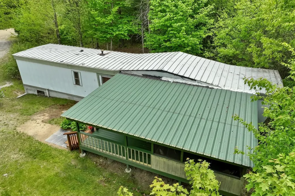 2 Lily Lane Thornton NH 03285