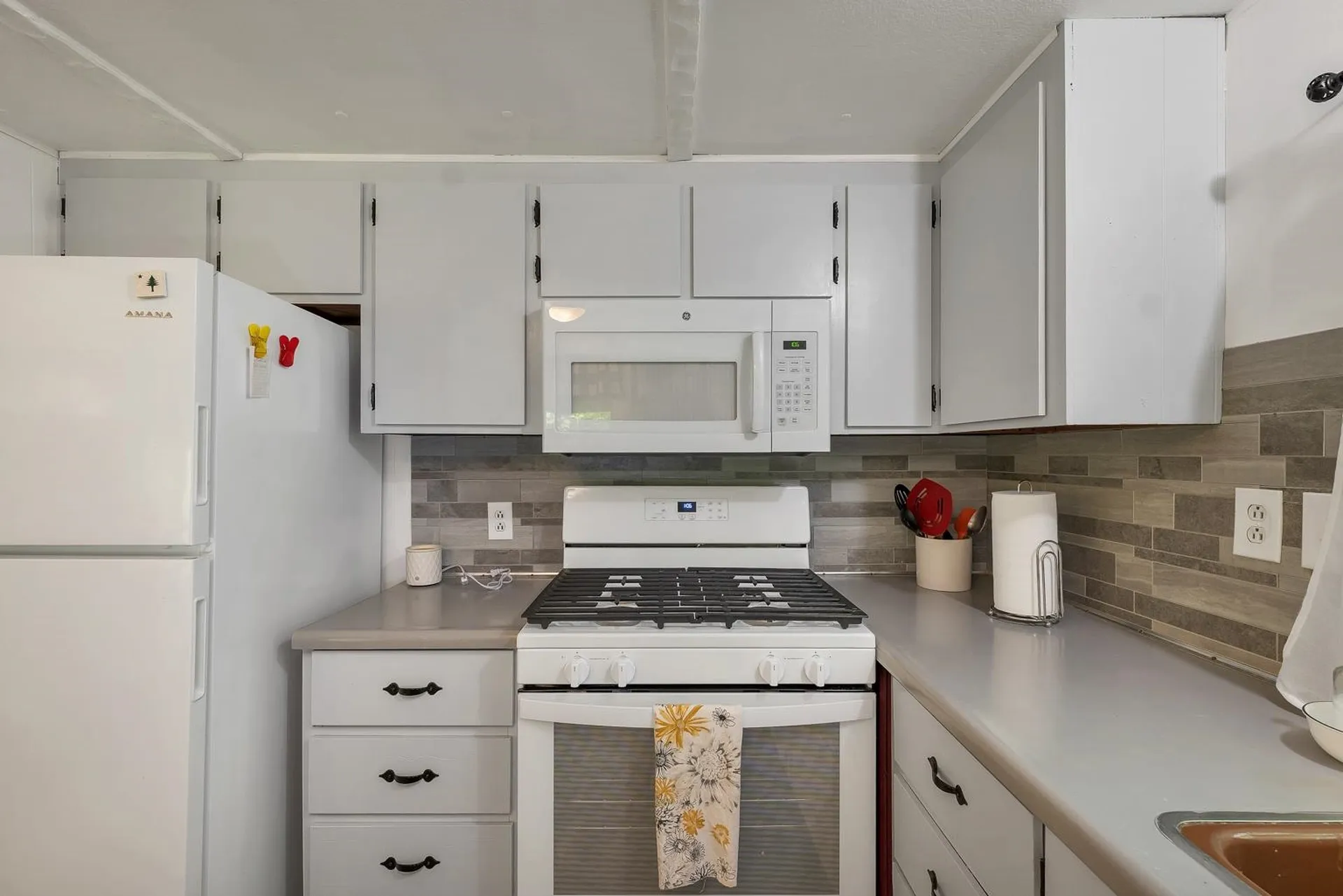 2 Lily Lane Thornton NH 03285
