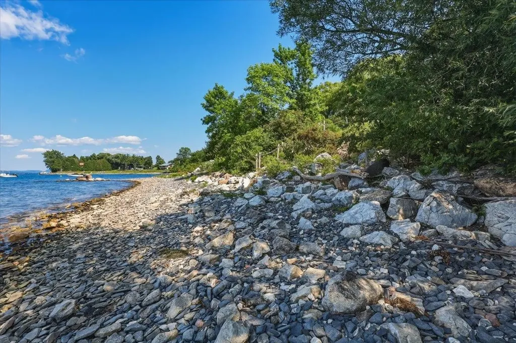 481 Hills Point Road Charlotte VT 05445