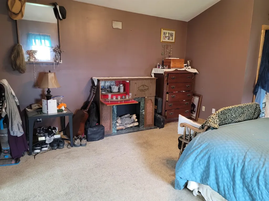 75 Indian Point Street Newport City VT 05855