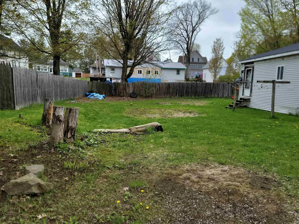 75 Indian Point Street Newport City VT 05855