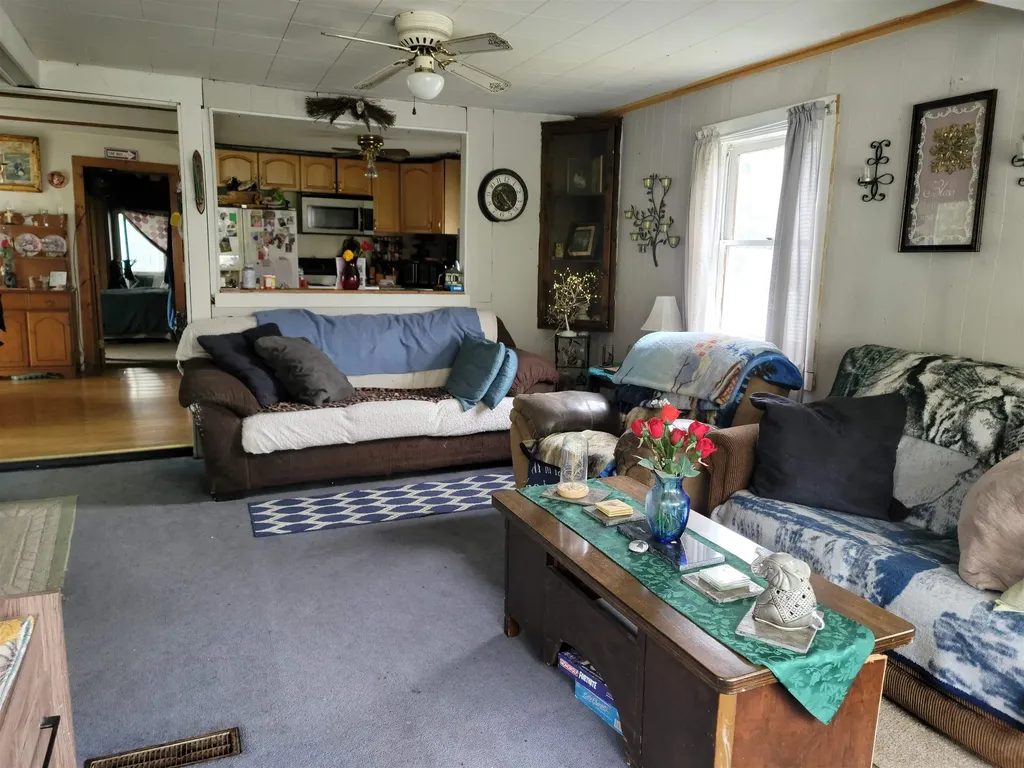 75 Indian Point Street Newport City VT 05855