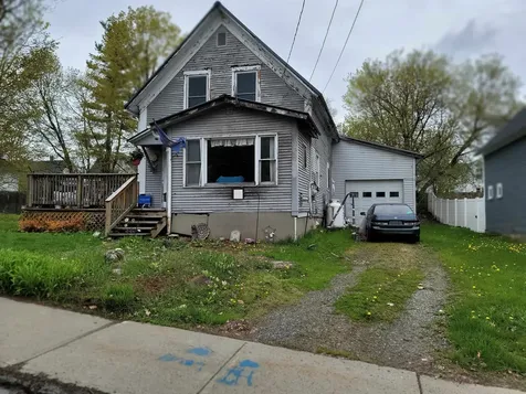 75 Indian Point Street Newport City VT 05855